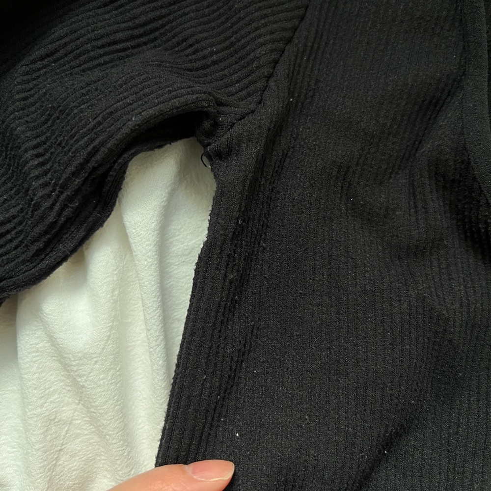Garage Stella Long Sleeve Seamless top Black - Picture 5 of 6